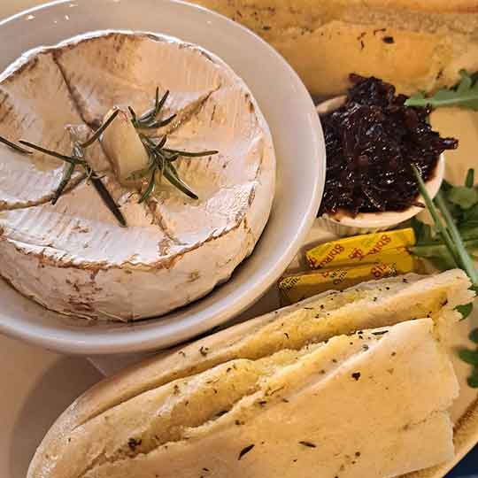 Baked-Camembert-with-crusty-bread