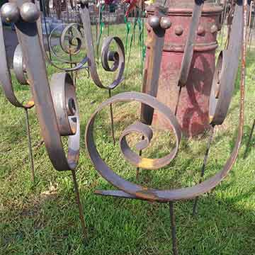 Garden-snail-ornaments