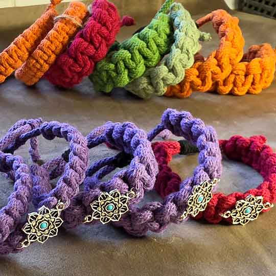 Macrame-bracelet-2